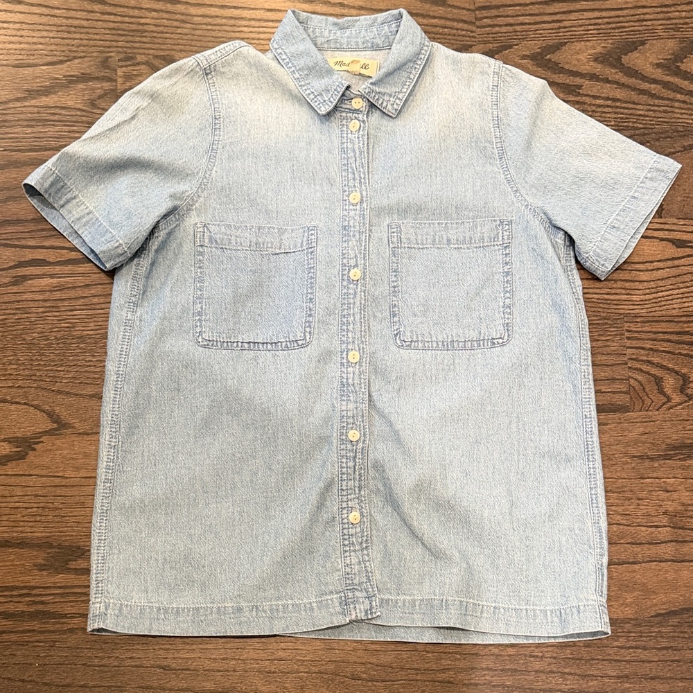 Madewell Short Sleeve Chambray Button Down